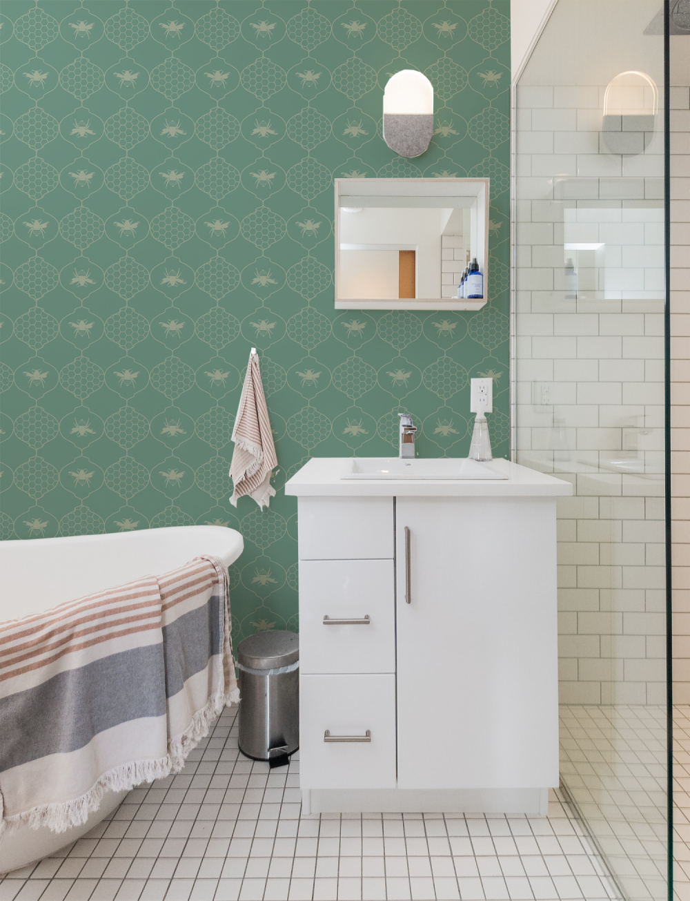 Luxe Bumble Bees wallpaper in green