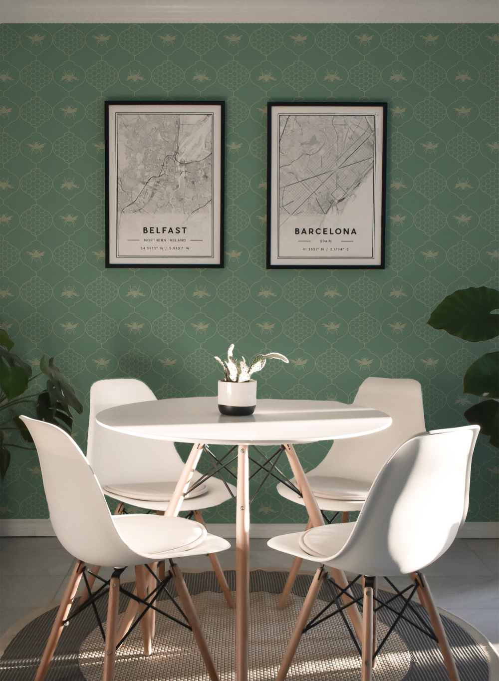 Luxe Bumble Bees wallpaper in green