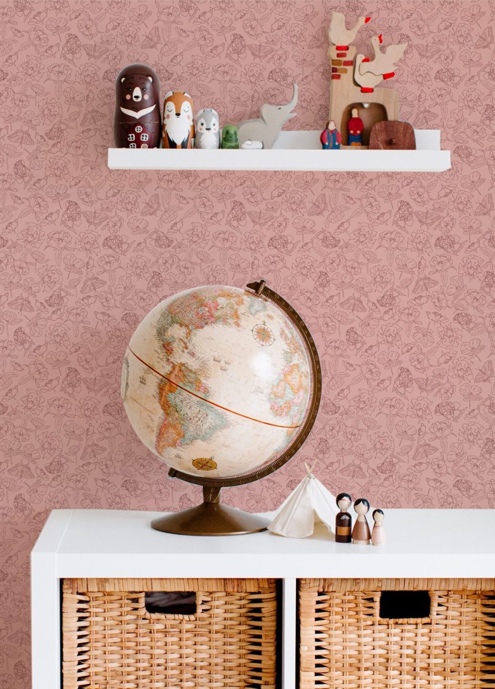 Soft Pink Summer Florals wallpaper