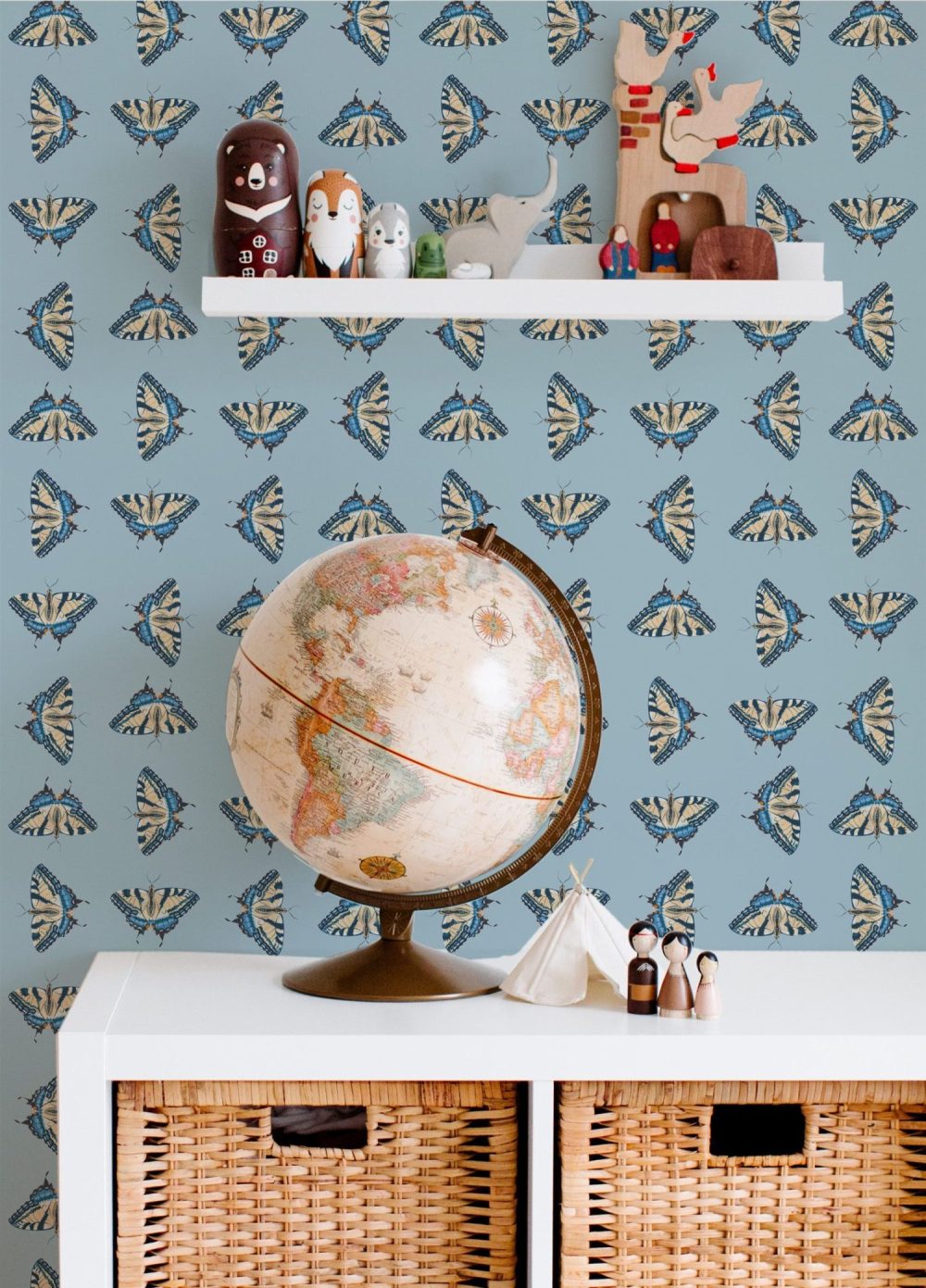 Hand Painted Butterflies wallpaper